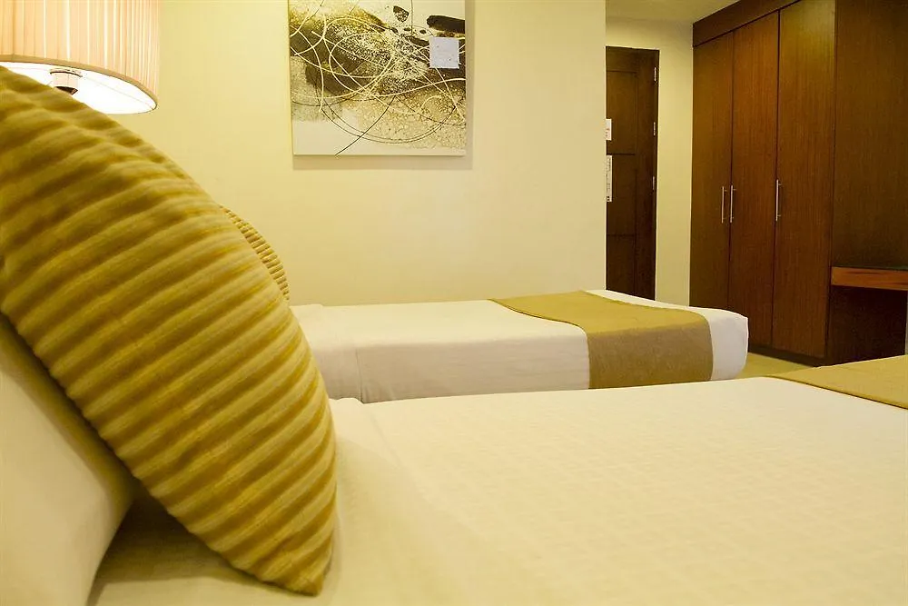 Home Crest Hotel Davao
