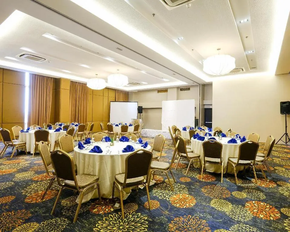 Home Crest Hotel Davao