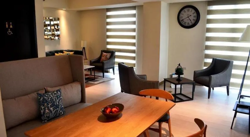 Home Crest Hotel Davao
