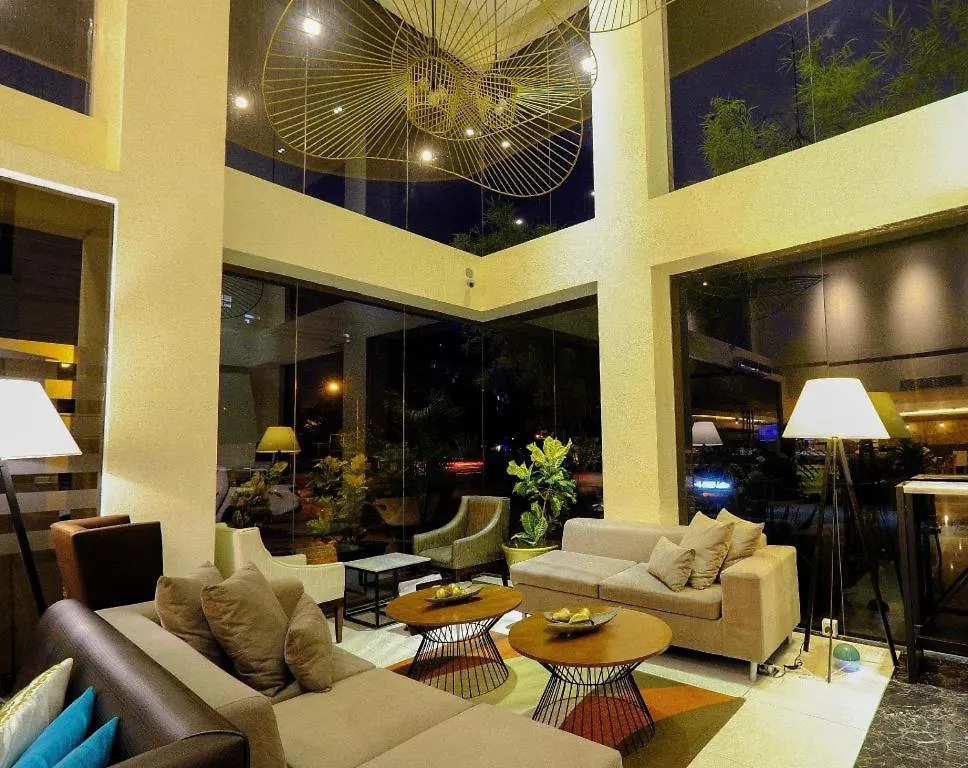 Home Crest Hotel Davao Filipinas