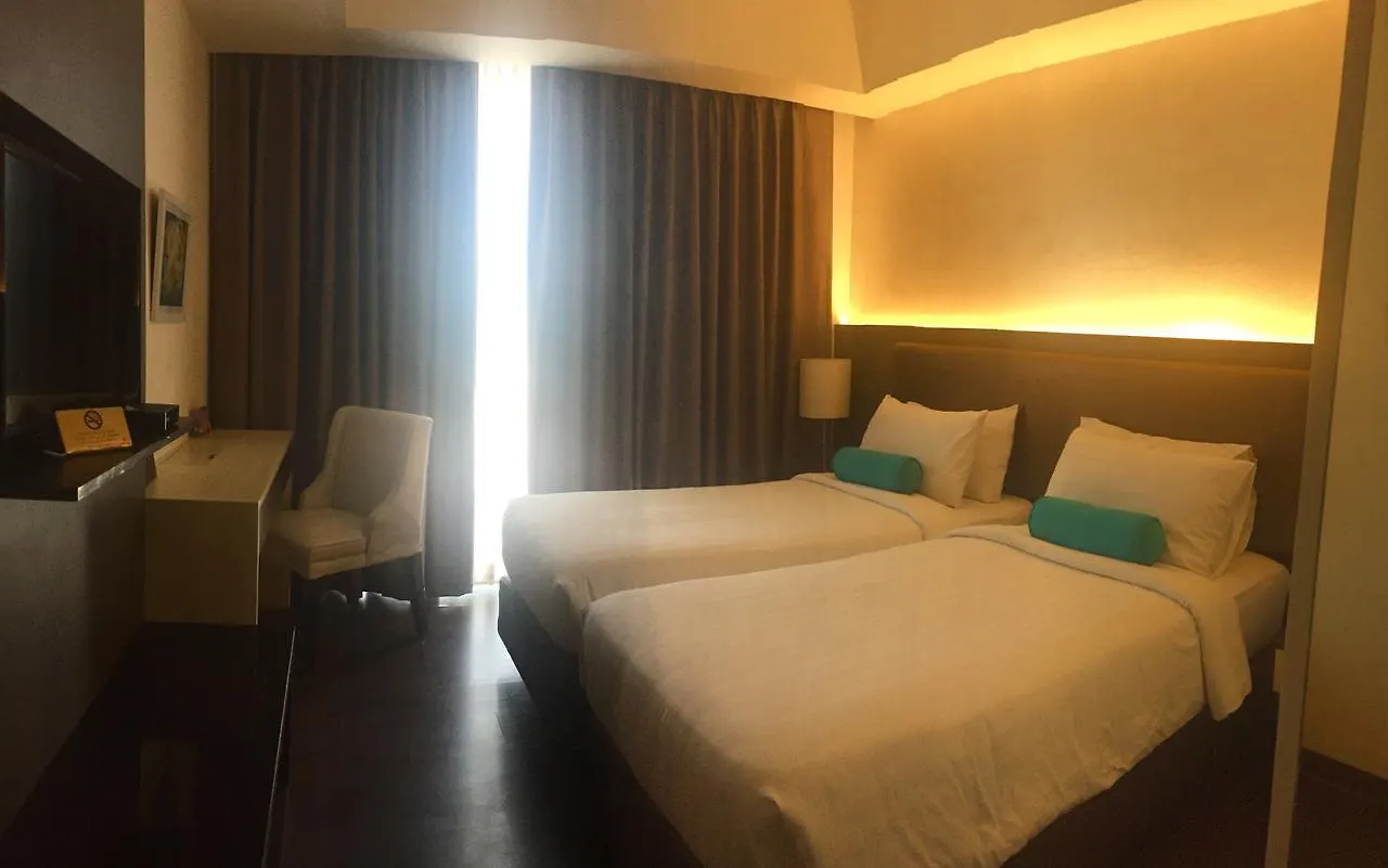 Home Crest Hotel Davao 3*,  Philippines