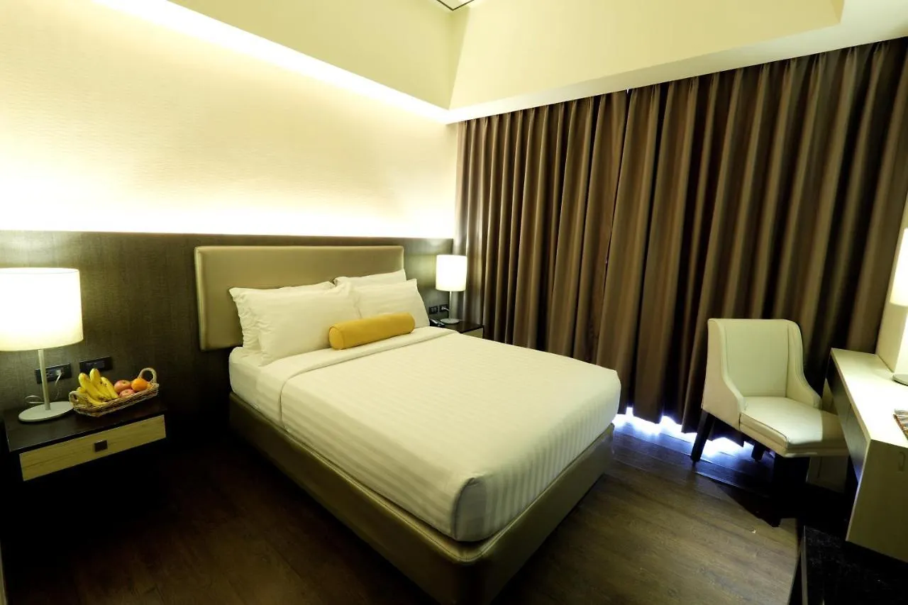 ***  Home Crest Hotel Davao Philippines